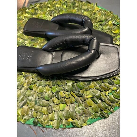 TORY BURCH - Women's Black Thong Sandals Size 7M - Picture 1 of 6